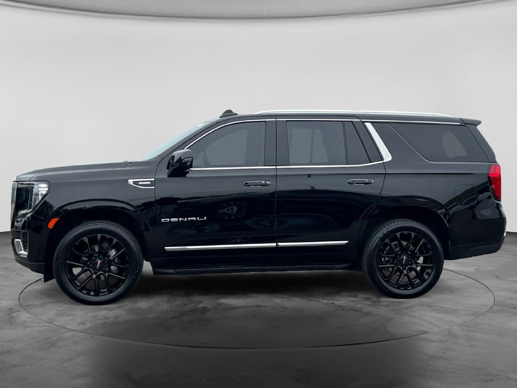 Used 2024 GMC Yukon Denali w/ Advanced Technology Package AWD/4WD image 5