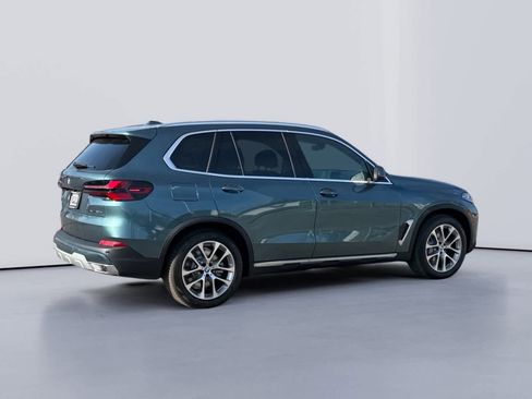 New 2026 BMW X5 xDrive50e image 3