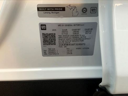 New 2026 GMC Acadia Elevation image 16