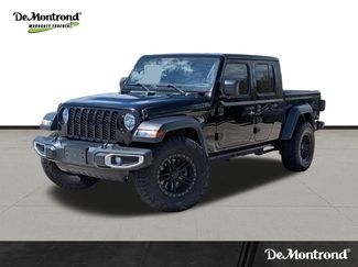 Used 2023 Jeep Gladiator Sport video 1