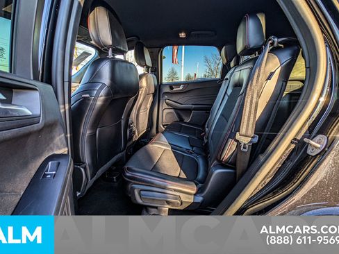 Used 2024 Ford Escape ST-Line image 21
