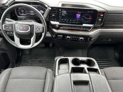 Used 2025 GMC Sierra 1500 SLE w/ Preferred Package AWD/4WD image 16
