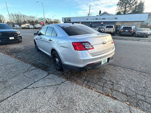 Used 2014 Ford Taurus Police Interceptor AWD image 9