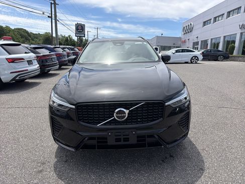 Certified 2025 Volvo XC60 B5 Plus w/ Climate Package AWD/4WD image 2
