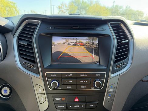 Used 2017 Hyundai Santa Fe Sport FWD image 29