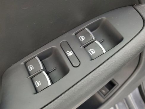 Used 2014 Volkswagen Jetta SE image 18