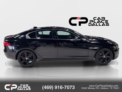 Used 2019 Jaguar XE Prestige RWD image 14