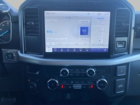 Certified 2022 Ford F150 XLT w/ Equipment Group 302A High image 18