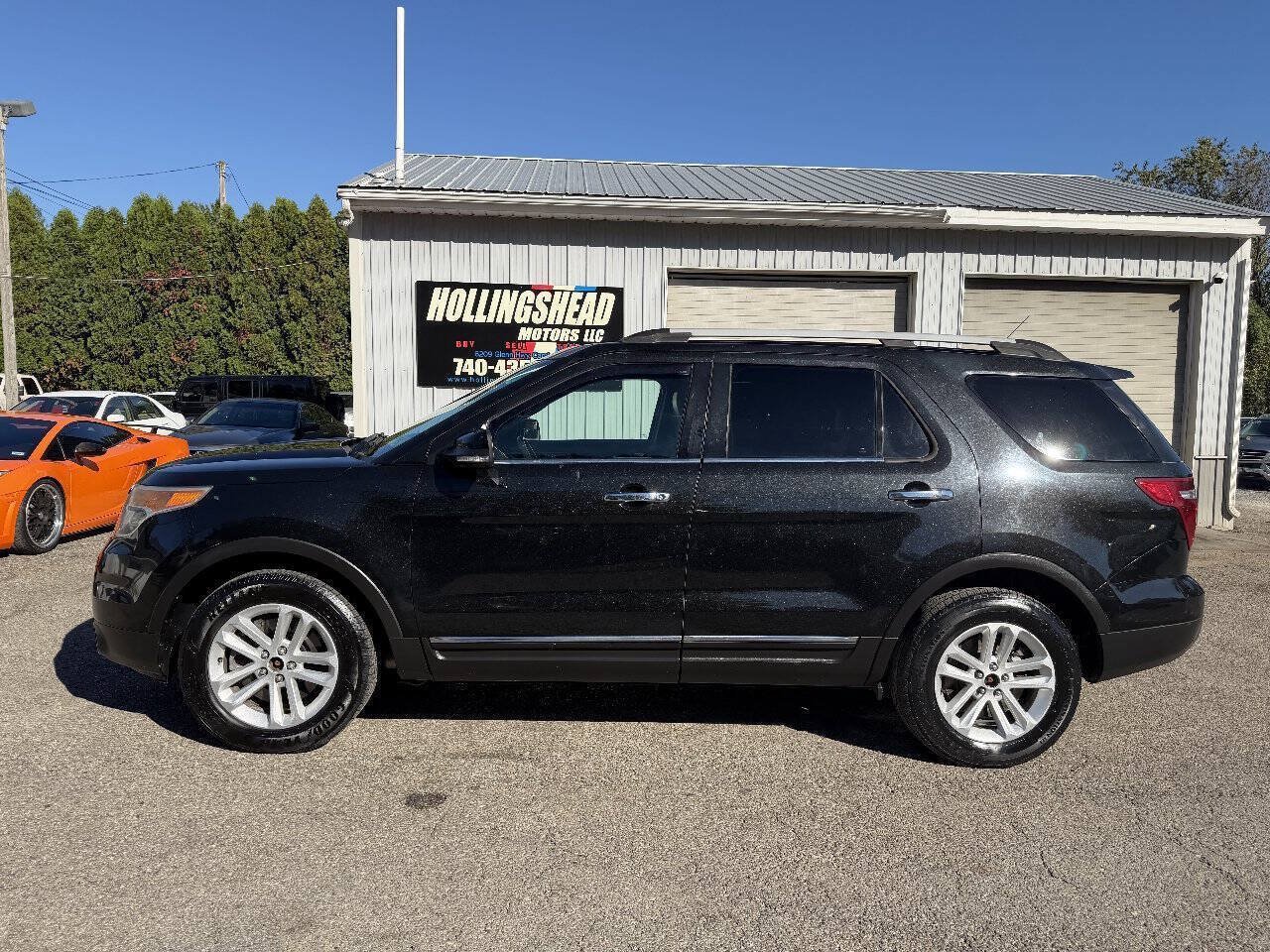 Used 2015 Ford Explorer XLT w/ Equipment Group 202A AWD/4WD image 8