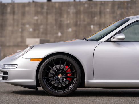 Used 2005 Porsche 911 Carrera S image 93