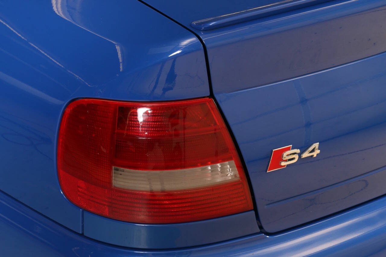 Used 2002 Audi S4 Sedan AWD/4WD image 26