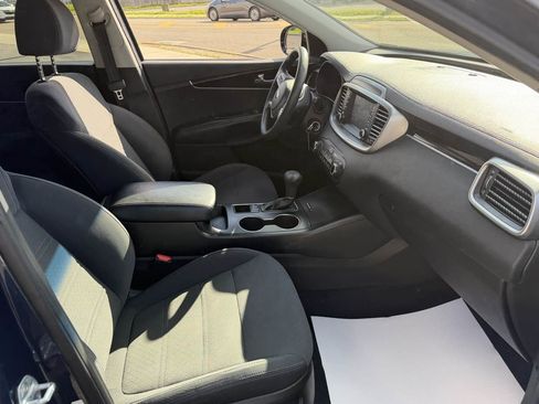 Used 2019 Kia Sorento AWD image 20