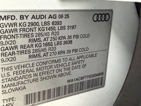 Used 2025 Audi Q7 2.0T Premium w/ Convenience Plus Package AWD/4WD image 20