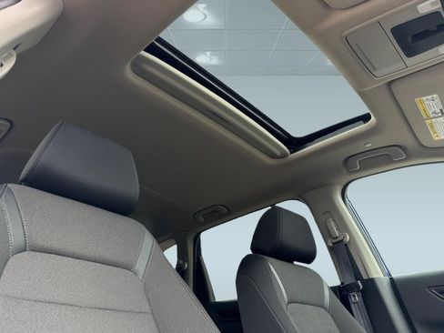 Used 2025 Honda CR-V EX image 23