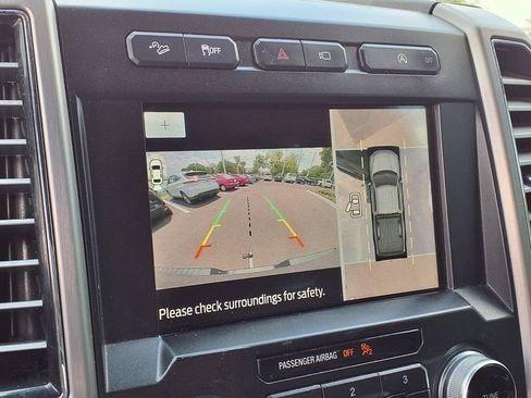 Used 2019 Ford F150 Platinum w/ Equipment Group 701A Luxury AWD/4WD image 27
