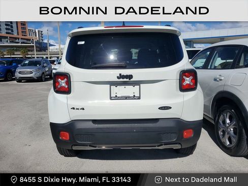 Used 2017 Jeep Renegade Altitude image 7