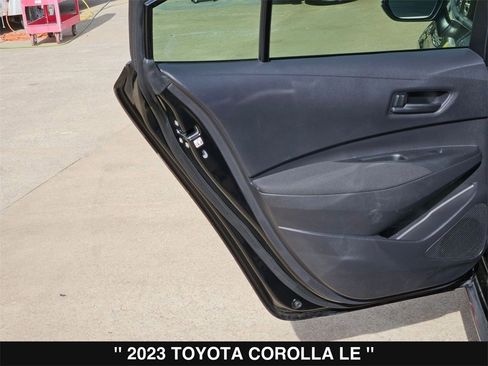 Used 2023 Toyota Corolla LE image 18