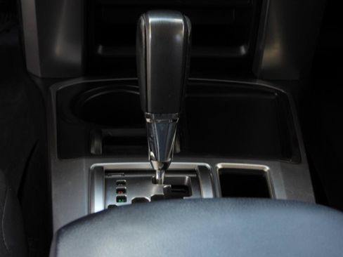 Used 2016 Toyota 4Runner 2WD SR5 image 50