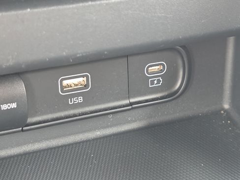 Used 2024 Kia Seltos S AWD/4WD image 29