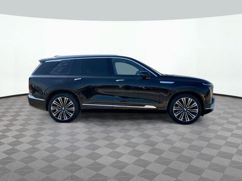 New 2026 Cadillac Vistiq Premium Luxury w/ LPO, Floor Liner Package image 4