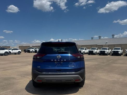 Used 2023 Nissan Rogue SV AWD/4WD image 19