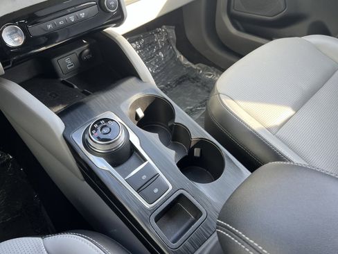 Used 2023 Ford Escape Platinum image 26