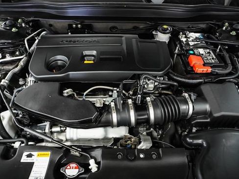 Used 2021 Honda Accord Sport image 26