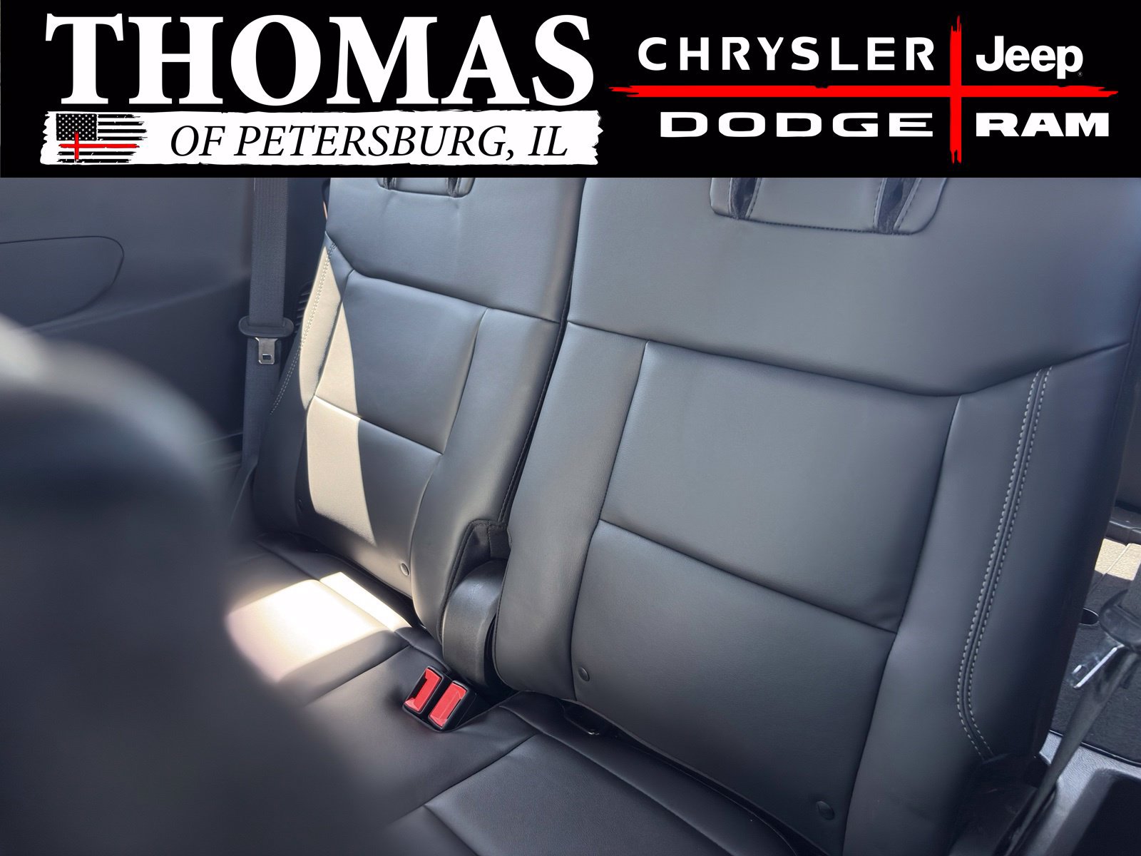 Used 2022 Ford Explorer XLT w/ Equipment Group 202A AWD/4WD image 14