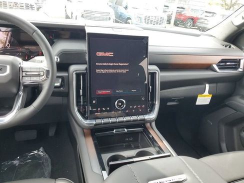 New 2026 GMC Yukon XL Denali w/ Sun & Power Step Package AWD/4WD image 14