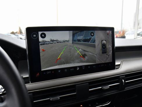 Used 2023 Lincoln Corsair AWD w/ Equipment Group 101A image 27