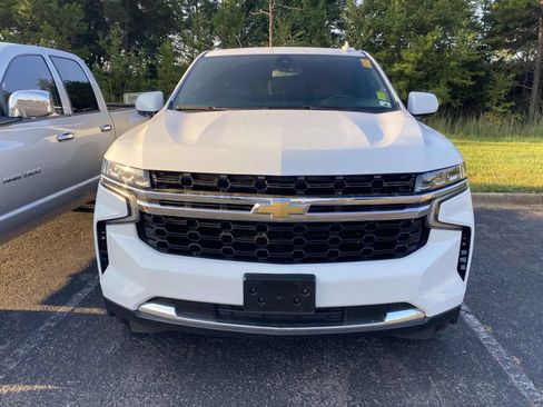 Used 2021 Chevrolet Tahoe LS AWD/4WD image 2