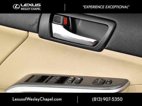 Used 2013 Toyota Camry XLE w/ Convenience Pkg image 33