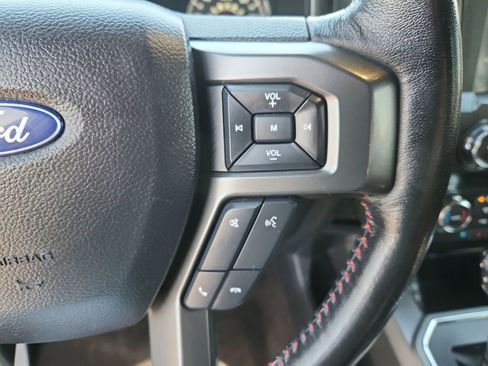 Used 2020 Ford F150 Lariat image 23