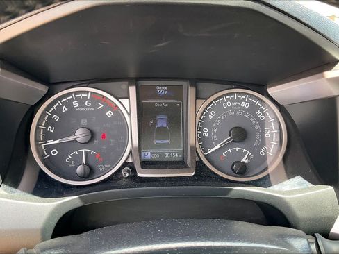 Used 2023 Toyota Tacoma SR5 RWD image 27