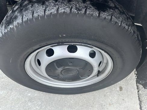 Used 2024 Ford Transit 250 148 Medium Roof w/ Load Area Protection Package image 11