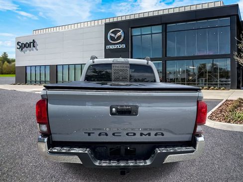 Used 2020 Toyota Tacoma SR5 w/ SR5 Appearance Package (SM) RWD image 4