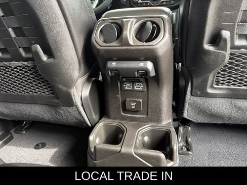 Used 2023 Jeep Gladiator Rubicon w/ LED Lighting Group AWD/4WD image 14