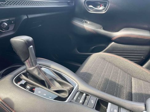Certified 2024 Honda HR-V Sport image 28