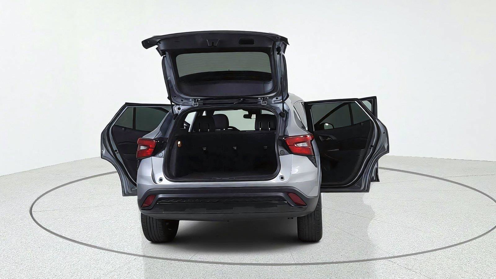 Used 2024 Chevrolet Trax RS FWD image 13