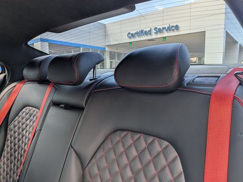 Used 2023 Genesis G70 3.3T w/ Sport Prestige Package RWD image 28