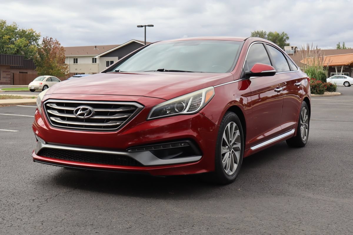 Used 2016 Hyundai Sonata Sport w/ Option Group 1V FWD image 12
