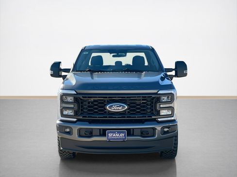 Used 2024 Ford F250 XL w/ STX Appearance Package image 2