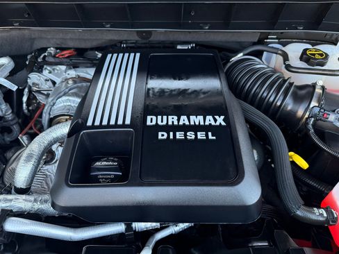 Used 2024 Chevrolet Silverado 1500 High Country w/ Technology Package image 39