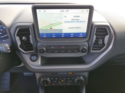 Used 2024 Ford Bronco Sport Outer Banks w/ Tech Package image 28