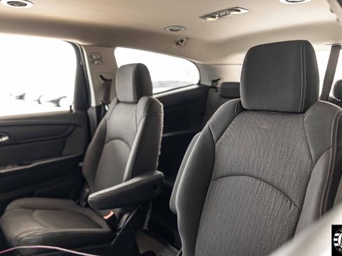 Used 2013 Chevrolet Traverse LT image 23