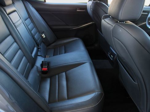 Used 2018 Lexus IS 300 F Sport RWD image 24
