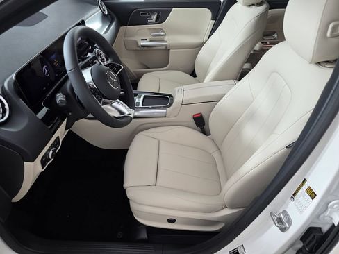 New 2026 Mercedes-Benz GLA 250 4MATIC image 6