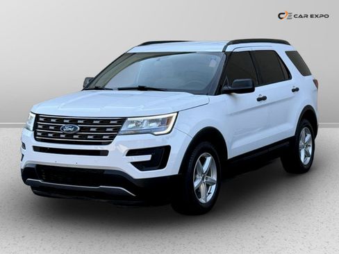 Used 2018 Ford Explorer FWD image 4