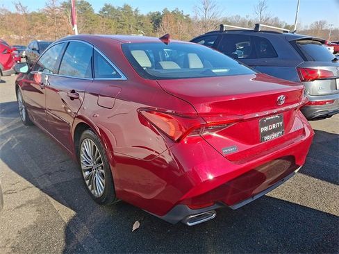 Used 2019 Toyota Avalon Limited image 6