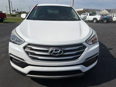 Used 2018 Hyundai Santa Fe Sport FWD image 2